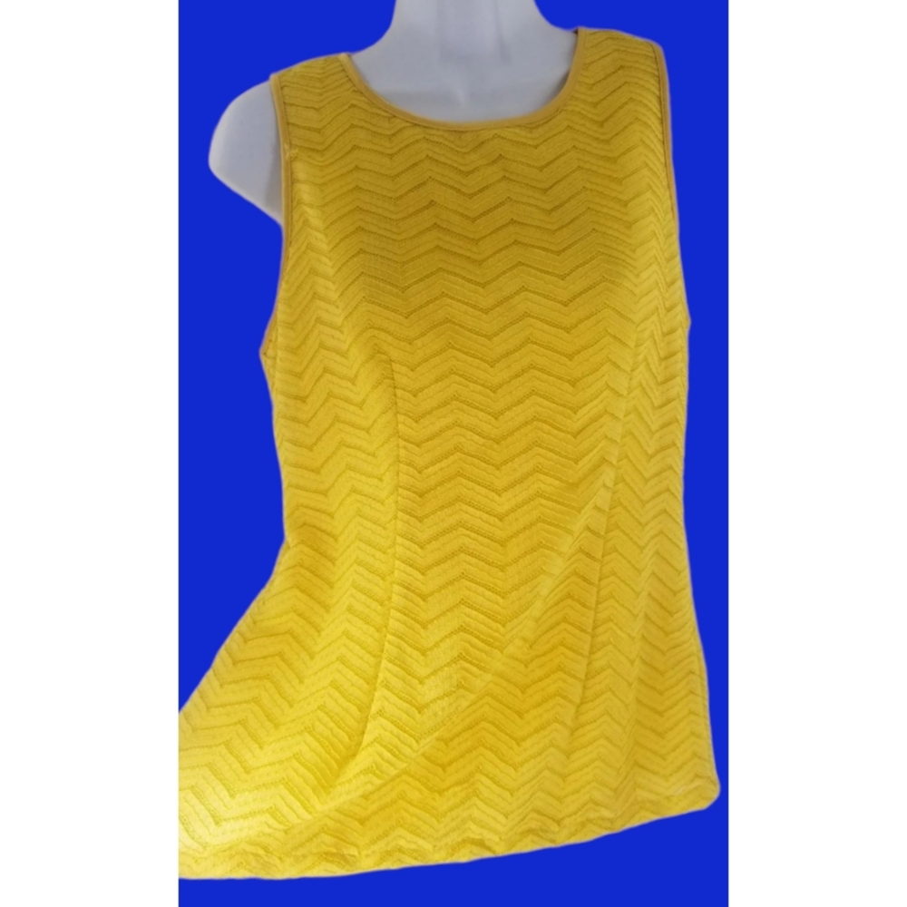 Banana Republic yellow top Sz 4 Sleeveless